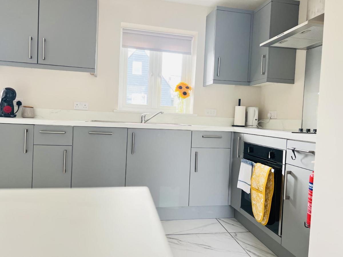 ניומרקט Brand New 1 Bed Apartment, 5Min Walk To Racing & Main Strip, With Electric Parking Bay & Terrace Long Stay Work Contractor Leisure - Citrine מראה חיצוני תמונה