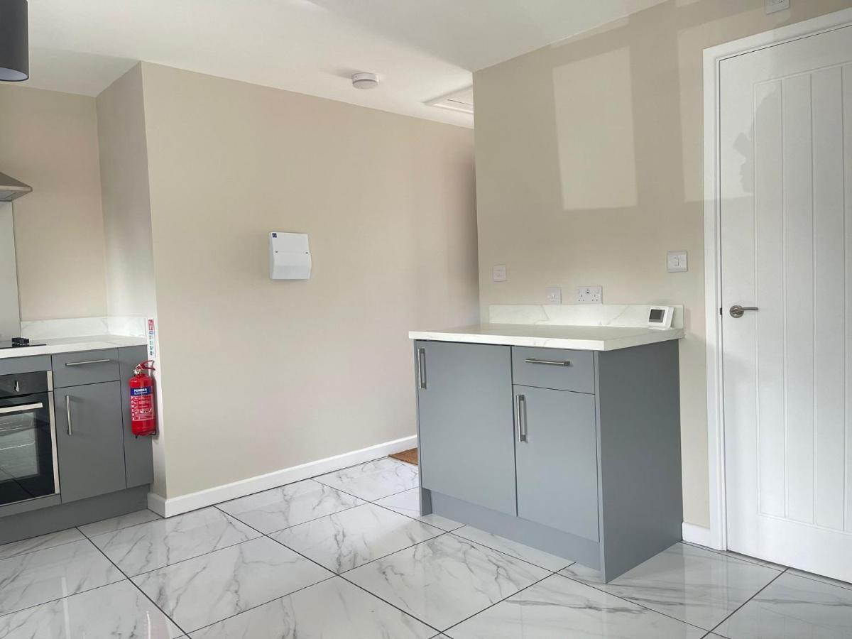 ניומרקט Brand New 1 Bed Apartment, 5Min Walk To Racing & Main Strip, With Electric Parking Bay & Terrace Long Stay Work Contractor Leisure - Citrine מראה חיצוני תמונה